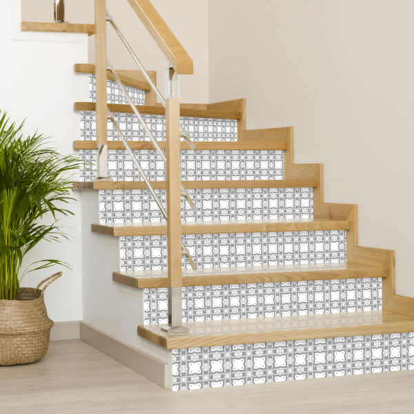 Adhésif pour contremarche d'escalier - Motif carreaux de ciment Fleur de plume en camaïeu de gris - Mon Carré Créatif